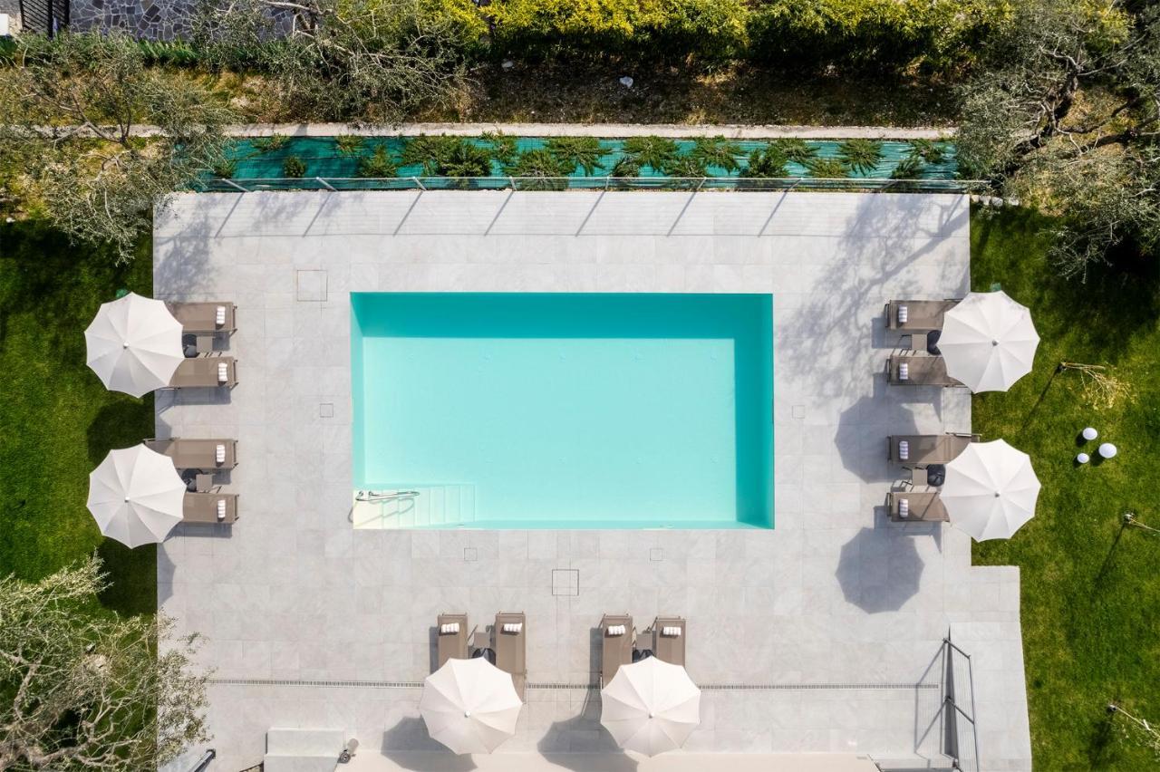 Evo Suites Apartments ลีโมเนซุลการ์ดา ภายนอก รูปภาพ